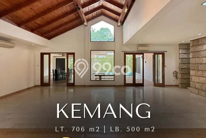 LOKASI STRATEGIS! Vila di , Area 706m2m², Akses ke pusat kota LOKASI STRATEGIS! Vila di , Area 706m2m², Akses ke pusat kota