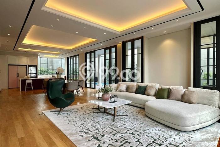Rumah Luxury Modern Tanpa Renovasi di Senopati Jakarta Selatan Rumah Luxury Modern Tanpa Renovasi di Senopati Jakarta Selatan