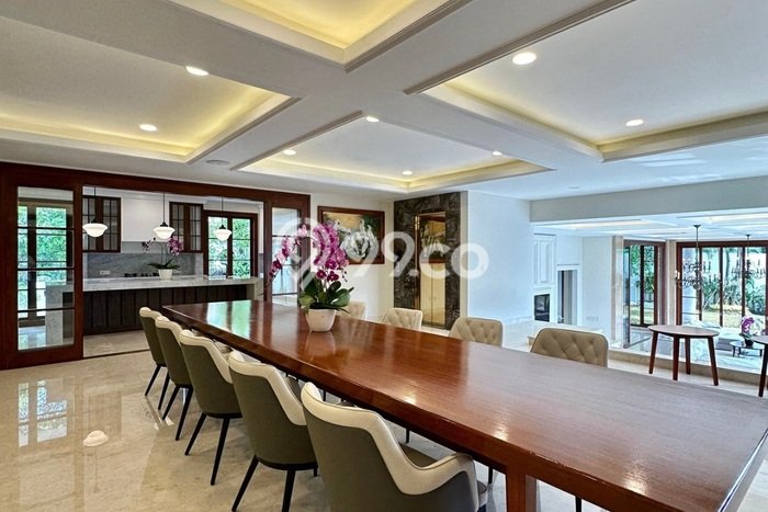 Jual Rumah Mewah Elegan Dengan View Eksklusif di Kemang, Jakarta Selatan Jual Rumah Mewah Elegan Dengan View Eksklusif di Kemang, Jakarta Selatan
