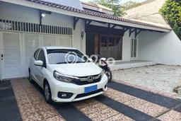 Disewakan! Rumah 4 Kamar Tidur &
4 Kamar Mandi di Kembangan Selatan, Jakarta Barat Disewakan! Rumah 4 Kamar Tidur &
4 Kamar Mandi di Kembangan Selatan, Jakarta Barat