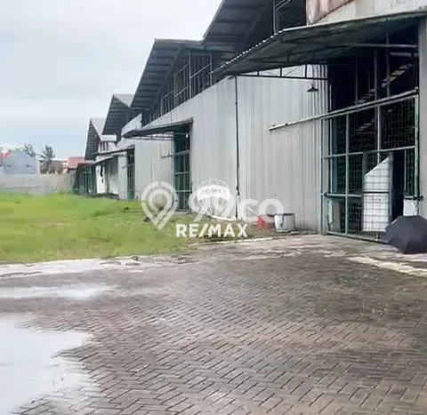 Unit Gudang Disewa Lokasi Periuk, Tangerang Spesifikasi Luas Bangunan 2130m2 Unit Gudang Disewa Lokasi Periuk, Tangerang Spesifikasi Luas Bangunan 2130m2