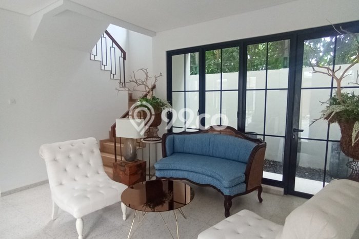 Dijual Hunian Rumah Terawat 4 KT di Cirendeu, Jakarta Selatan Dijual Hunian Rumah Terawat 4 KT di Cirendeu, Jakarta Selatan