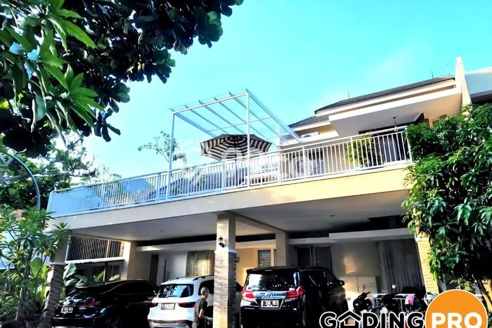 Dijual Rumah Mewah Elegan Dengan View Eksklusif di Cibubur, Jakarta Timur Dijual Rumah Mewah Elegan Dengan View Eksklusif di Cibubur, Jakarta Timur