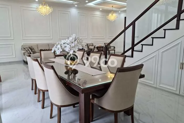 Hunian Elit LB 390m2 Siap Huni Desain Elegan di Jatikarya, Bekasi Hunian Elit LB 390m2 Siap Huni Desain Elegan di Jatikarya, Bekasi