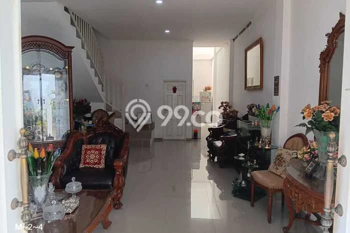 Rumah Strategis Minimalis Lb 84m2 di Ciracas, Jakarta Timur Rumah Strategis Minimalis Lb 84m2 di Ciracas, Jakarta Timur