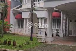For Sale! Premium House LT 375m2 Desain Elegan di Kota Wisata For Sale! Premium House LT 375m2 Desain Elegan di Kota Wisata