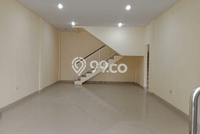Unit Ruko Dijual di Denpasar Barat Denpasar Luas Tanah 95m2, Luas Bangunan 180m2 Unit Ruko Dijual di Denpasar Barat Denpasar Luas Tanah 95m2, Luas Bangunan 180m2