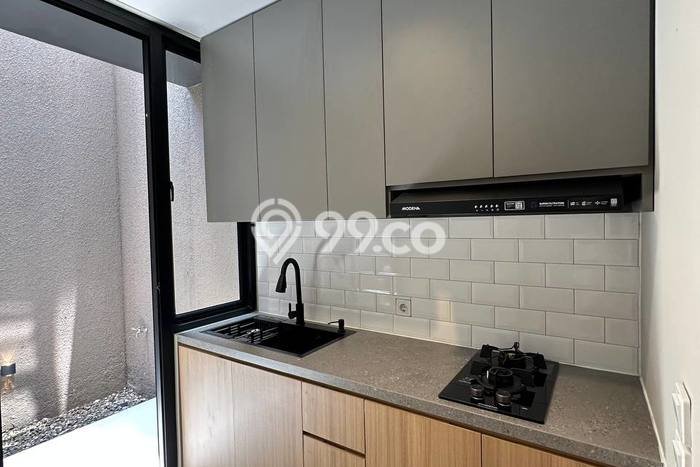 For Sale! Premium House LT 107m2 Desain Modern di Kemang For Sale! Premium House LT 107m2 Desain Modern di Kemang