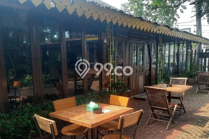Unit Komersial Dijual di Serpong Tangerang Selatan 600m2 Unit Komersial Dijual di Serpong Tangerang Selatan 600m2