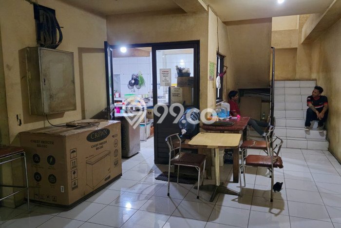 Unit Komersial Dijual di Depok Sleman Luas Tanah 510m2, Luas Bangunan 1350m2 Unit Komersial Dijual di Depok Sleman Luas Tanah 510m2, Luas Bangunan 1350m2