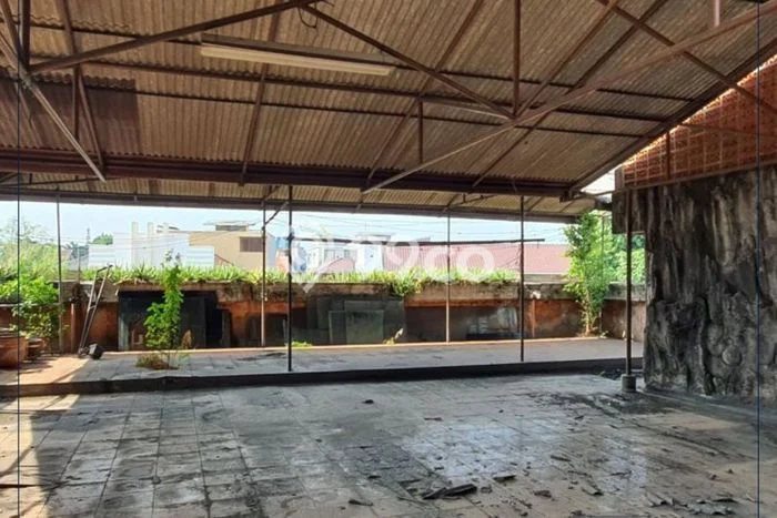 Disewakan Ruko di Kawasan Ramai Kemanggisan Luas 700m2 Disewakan Ruko di Kawasan Ramai Kemanggisan Luas 700m2