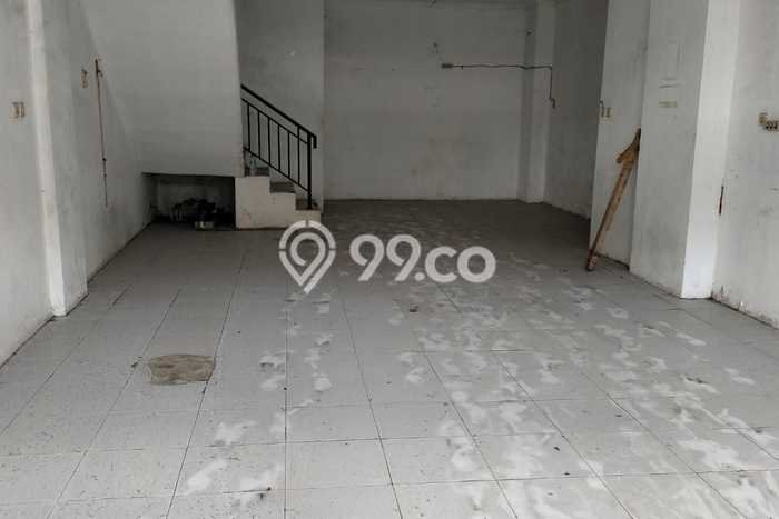 Ruko Bagus Dijual LB 225m2 Lokasi Strategis Jakarta Barat Area Cocok untuk Bisnis Ruko Bagus Dijual LB 225m2 Lokasi Strategis Jakarta Barat Area Cocok untuk Bisnis