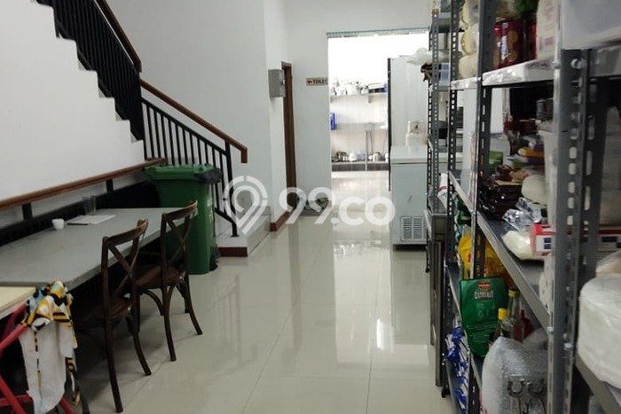 Unit Ruko Dijual di Jakarta Selatan LT 153m2 & LB 300m2 Unit Ruko Dijual di Jakarta Selatan LT 153m2 & LB 300m2