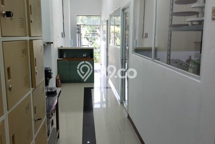 Unit Ruko Dijual di Jakarta Selatan LT 153m2 & LB 300m2 Unit Ruko Dijual di Jakarta Selatan LT 153m2 & LB 300m2