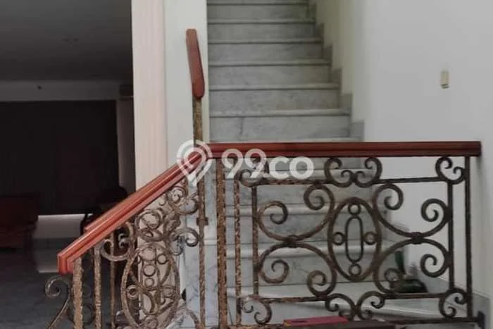Rumah Elit LB 300m2 Siap Huni Desain Elegan di Lippo Karawaci, Tangerang Rumah Elit LB 300m2 Siap Huni Desain Elegan di Lippo Karawaci, Tangerang