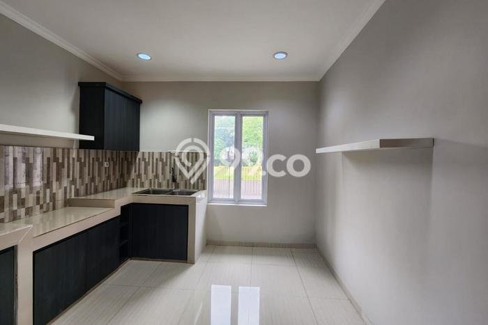 Rumah Mewah LB 200m2 Siap Pakai Desain Elegan di Lippo Karawaci, Tangerang Rumah Mewah LB 200m2 Siap Pakai Desain Elegan di Lippo Karawaci, Tangerang