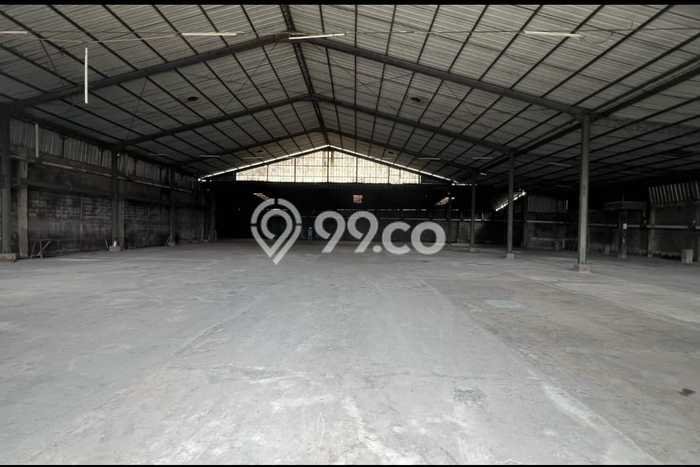AREA POTENSIAL! Gudang Kawasan Cipondoh, Luas 2300m2m², Lokasi Strategis AREA POTENSIAL! Gudang Kawasan Cipondoh, Luas 2300m2m², Lokasi Strategis