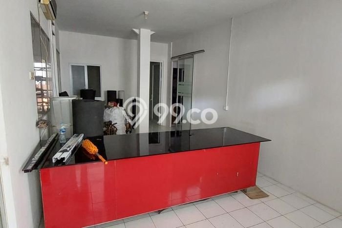 Area Ramai! Gudang Dijual di Cipondoh untuk Bisnis Luas Bangunan 100m2 Area Ramai! Gudang Dijual di Cipondoh untuk Bisnis Luas Bangunan 100m2
