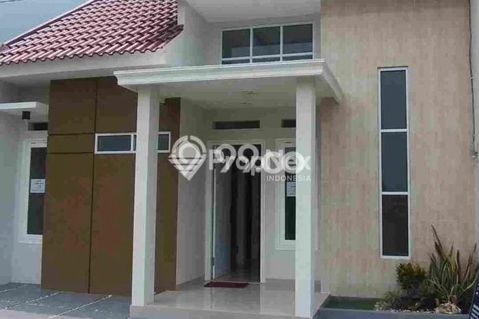 Rumah Mewah 2 KT 1 KM di Kawasan Asri Pandaan, Pasuruan Rumah Mewah 2 KT 1 KM di Kawasan Asri Pandaan, Pasuruan