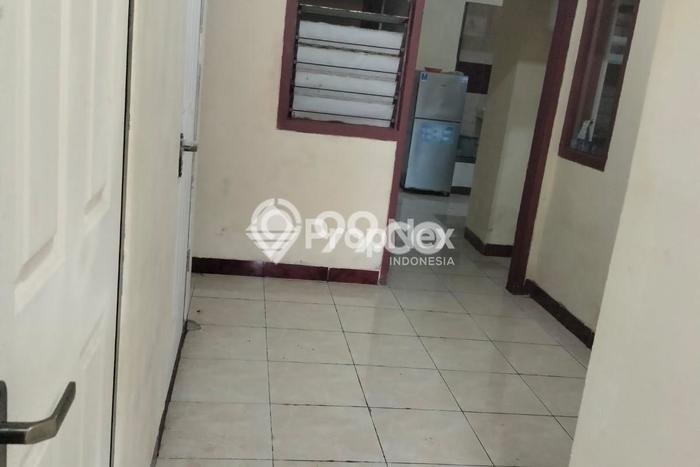 SEGERA MILIKI! Rumah area Mulyosari, Surabaya, Luas 165m2m² LB 220m2m² SEGERA MILIKI! Rumah area Mulyosari, Surabaya, Luas 165m2m² LB 220m2m²