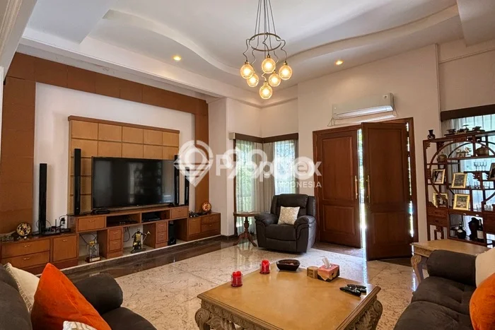 Hunian Minimalis dengan LT 1850m2 & LB 800m2 Disewakan di Graha Hunian Minimalis dengan LT 1850m2 & LB 800m2 Disewakan di Graha