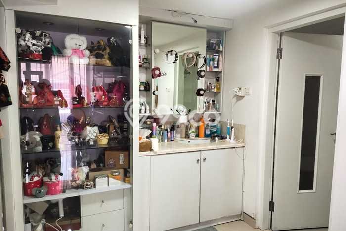 Jual Cepat Rumah LT 165m2m² / LB 225m2m² di Jantung Kota Mulyosari, Surabaya Jual Cepat Rumah LT 165m2m² / LB 225m2m² di Jantung Kota Mulyosari, Surabaya