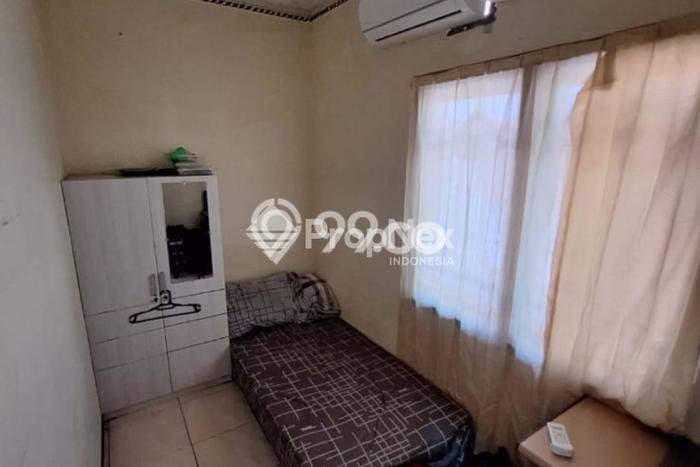 SEGERA MILIKI! Rumah area Mulyosari, Surabaya, Luas 165m2m² LB 220m2m² SEGERA MILIKI! Rumah area Mulyosari, Surabaya, Luas 165m2m² LB 220m2m²