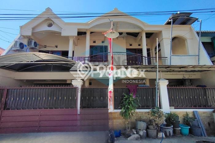 SEGERA MILIKI! Rumah area Mulyosari, Surabaya, Luas 165m2m² LB 220m2m² SEGERA MILIKI! Rumah area Mulyosari, Surabaya, Luas 165m2m² LB 220m2m²
