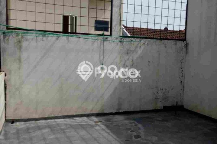 PROMO SPESIAL! Rumah Untuk Investasi area Mulyosari, LT 173m2m² LB 220m2m² PROMO SPESIAL! Rumah Untuk Investasi area Mulyosari, LT 173m2m² LB 220m2m²