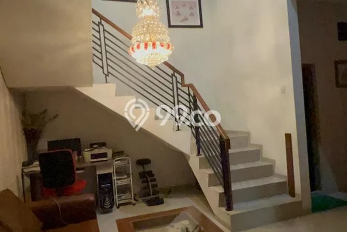 Rumah Elit Modern Tanpa Renovasi di BSD Nusaloka Tangerang Rumah Elit Modern Tanpa Renovasi di BSD Nusaloka Tangerang