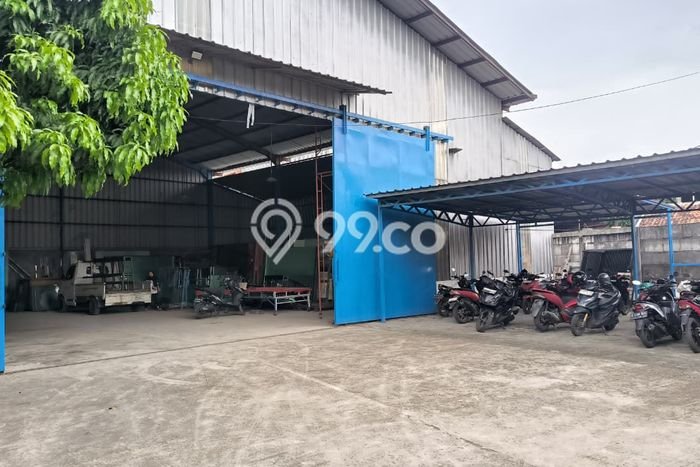 Gudang bagus disewakan di Cipondoh Tangerang dengan LB 500m2 harga sewa terbaik Gudang bagus disewakan di Cipondoh Tangerang dengan LB 500m2 harga sewa terbaik