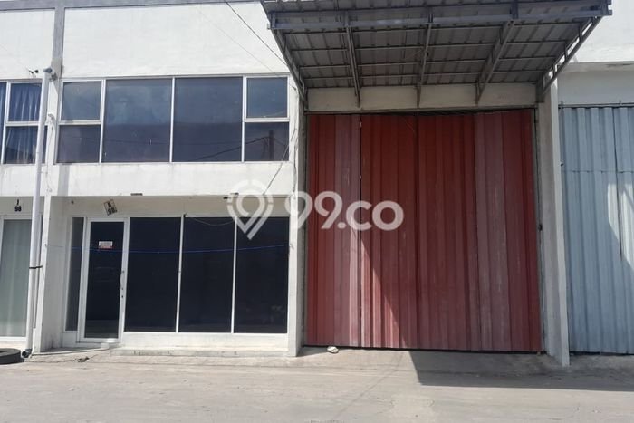 AREA PREMIUM! Gudang Disewakan Kawasan Kalideres, Luas 427m², Jalan Strategis AREA PREMIUM! Gudang Disewakan Kawasan Kalideres, Luas 427m², Jalan Strategis