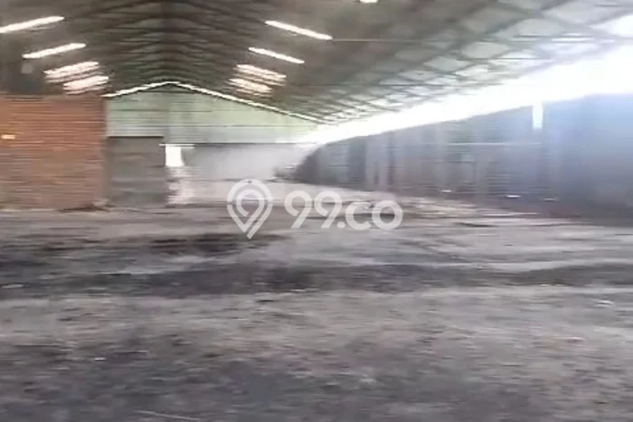 Unit Gudang disewakan di Jati Uwung Tangerang dengan LT 3500m2 / LB 3150m2 Unit Gudang disewakan di Jati Uwung Tangerang dengan LT 3500m2 / LB 3150m2