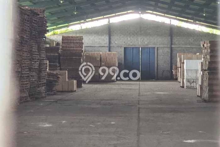 Gudang bagus disewakan di Karawaci Tangerang dengan LB 2184m2 harga sewa terbaik Gudang bagus disewakan di Karawaci Tangerang dengan LB 2184m2 harga sewa terbaik