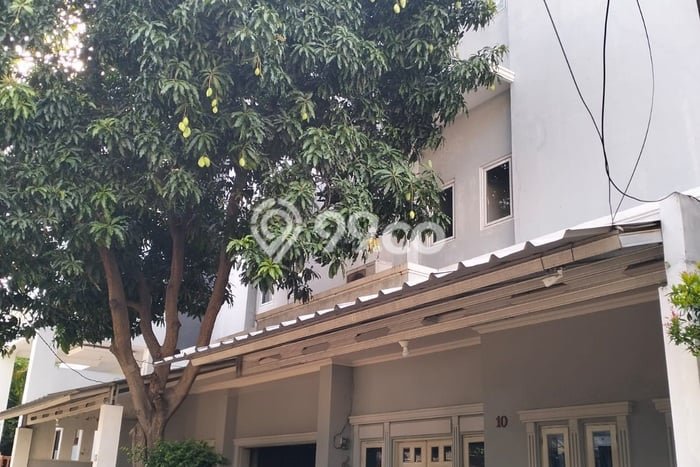 Peluang Investasi! Kost Dijual di Cempaka Putih, Jakarta Pusat, 18 KT, 18 KM, Luas 495m2 Peluang Investasi! Kost Dijual di Cempaka Putih, Jakarta Pusat, 18 KT, 18 KM, Luas 495m2