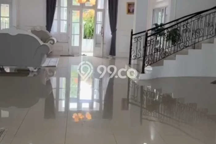 Disewakan segera hunian minimalis lokasi strategis 6 Kamar di Cinere, Depok Disewakan segera hunian minimalis lokasi strategis 6 Kamar di Cinere, Depok