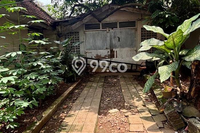Jual Rumah Murah Meriah Menteng Punya 4 KT & LT 870m2 Jual Rumah Murah Meriah Menteng Punya 4 KT & LT 870m2