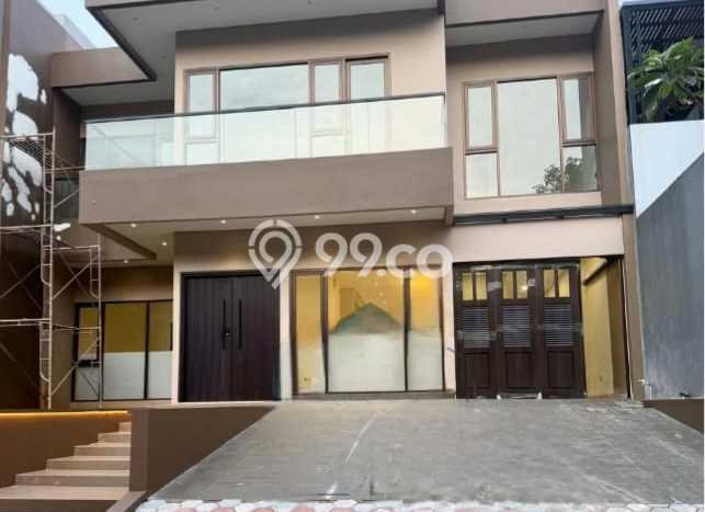 Ready to Use! Luxury House LT 306m2 Desain Elegan di Bintaro Ready to Use! Luxury House LT 306m2 Desain Elegan di Bintaro
