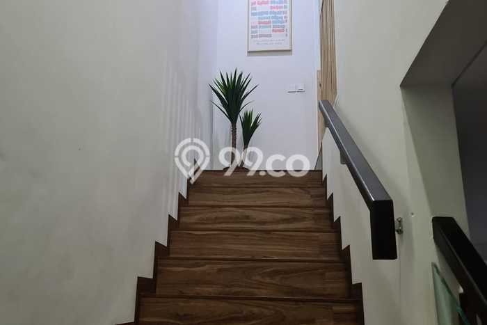 Rumah Elit Modern Tanpa Renovasi di BSD Nusaloka Tangerang Rumah Elit Modern Tanpa Renovasi di BSD Nusaloka Tangerang