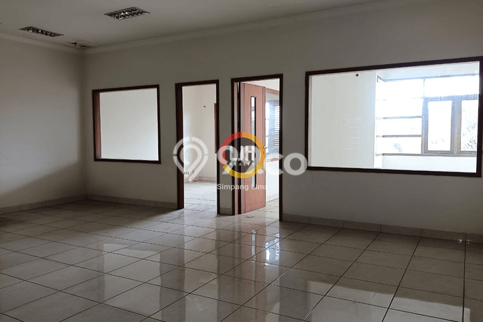 Untuk Disewa Ruko di Ungaran Barat Semarang LT 1662m2, LB 1217m2 Untuk Disewa Ruko di Ungaran Barat Semarang LT 1662m2, LB 1217m2