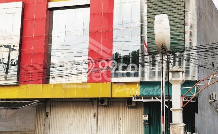 LOKASI STRATEGIS! Ruko di Candisari, Luas 174m2m², Area Komersial, Jalan Utama LOKASI STRATEGIS! Ruko di Candisari, Luas 174m2m², Area Komersial, Jalan Utama