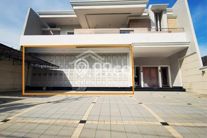 Ruko disewakan lokasi strategis Semarang Tengah Semarang 360m2 Ruko disewakan lokasi strategis Semarang Tengah Semarang 360m2