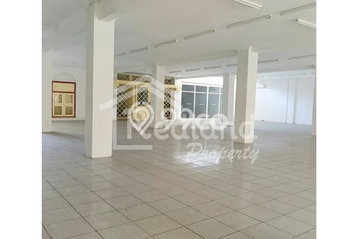 Disewakan Komersial di Kawasan Ramai Dr Cipto Mangunkusomo Luas 1200m2 Disewakan Komersial di Kawasan Ramai Dr Cipto Mangunkusomo Luas 1200m2