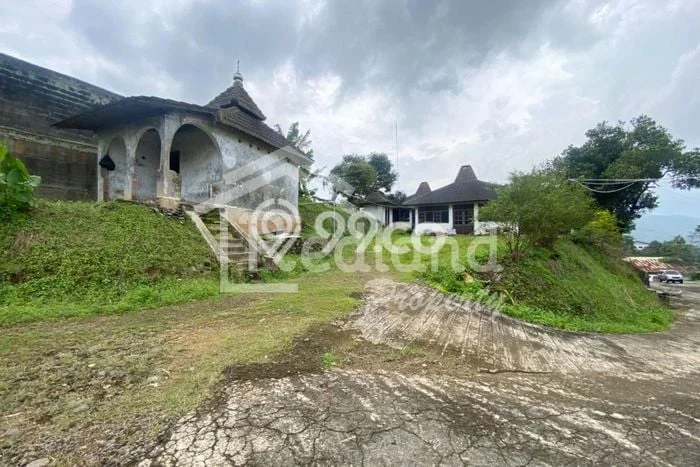 Unit Pabrik disewakan di Bawen Semarang dengan LT 15000m2 / LB 1192m2 Unit Pabrik disewakan di Bawen Semarang dengan LT 15000m2 / LB 1192m2