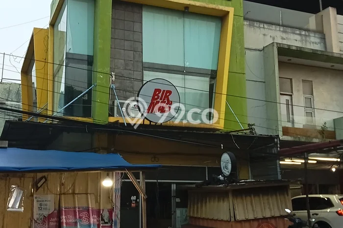 Ruko Disewa di Jakarta Selatan dengan LB 250m2 Area Komersial Ramai Ruko Disewa di Jakarta Selatan dengan LB 250m2 Area Komersial Ramai