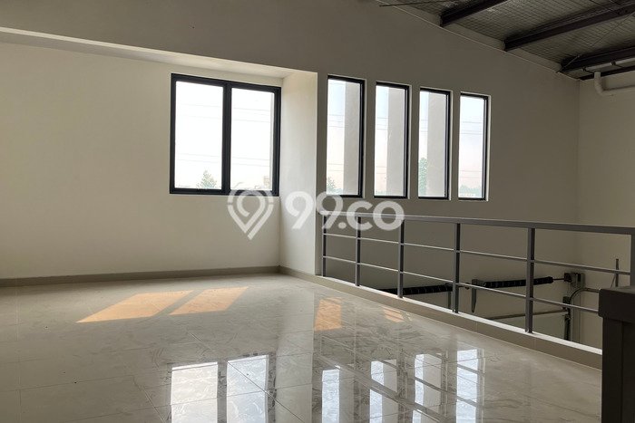 FOR RENT! Gudang di BSD Cocok untuk Bisnis 171m2 FOR RENT! Gudang di BSD Cocok untuk Bisnis 171m2