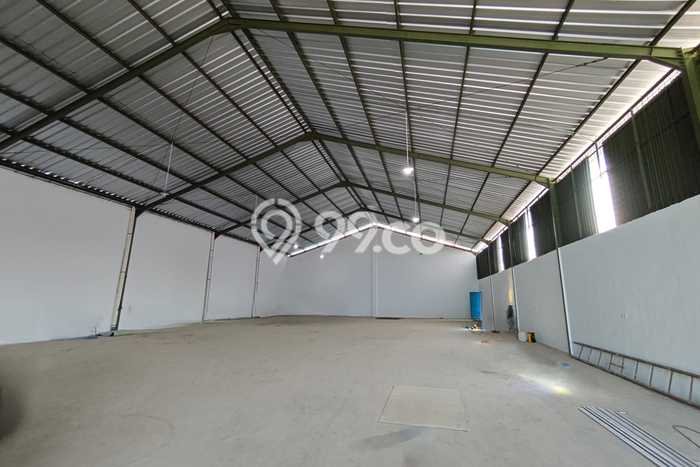 Gudang bagus disewakan di Cikupa Tangerang dengan LB 720m2 harga sewa terbaik Gudang bagus disewakan di Cikupa Tangerang dengan LB 720m2 harga sewa terbaik