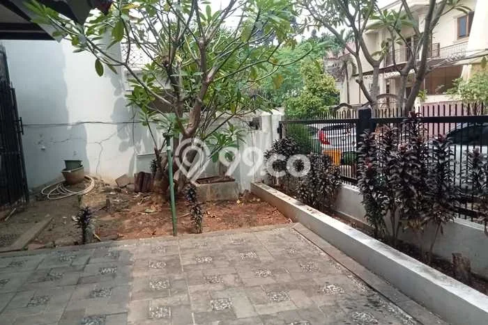 Rumah Elit LB 240m2 Siap Pakai Desain Elegan di Pekayon, Bekasi Rumah Elit LB 240m2 Siap Pakai Desain Elegan di Pekayon, Bekasi