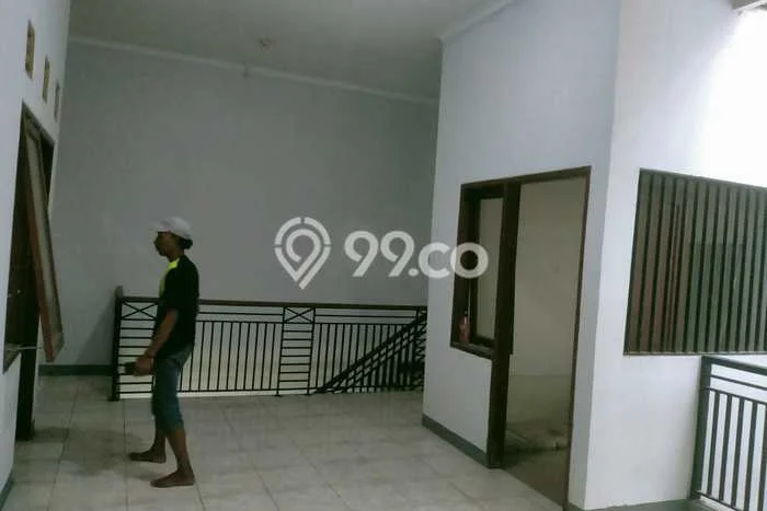 Disewakan! Rumah 5 Kamar Tidur &
3 Kamar Mandi di harapan indah, Bekasi Disewakan! Rumah 5 Kamar Tidur &
3 Kamar Mandi di harapan indah, Bekasi
