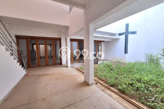 Rumah Eksklusif Siap Huni LT 311m2 di Lippo Cikarang, Cikarang Rumah Eksklusif Siap Huni LT 311m2 di Lippo Cikarang, Cikarang
